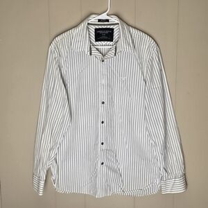 American Eagle Outfitters Men's Longsleeve Button-Up Striped White Shirt